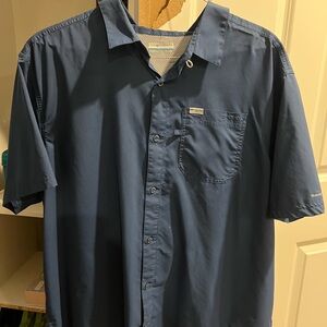 Columbia Navy Casual Button Down Shirt